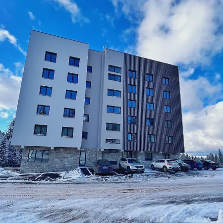 Suncani Vrhovi 公寓 *