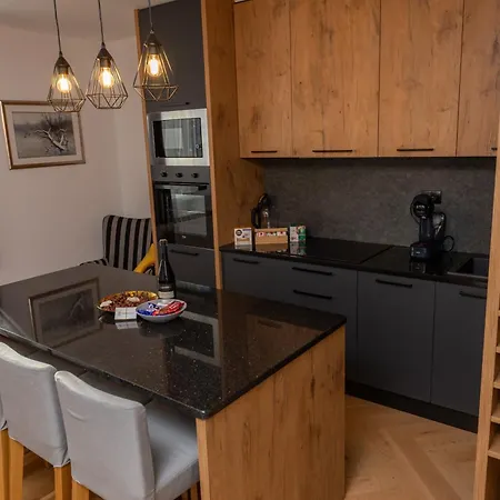 Apartment Suncani Vrhovi