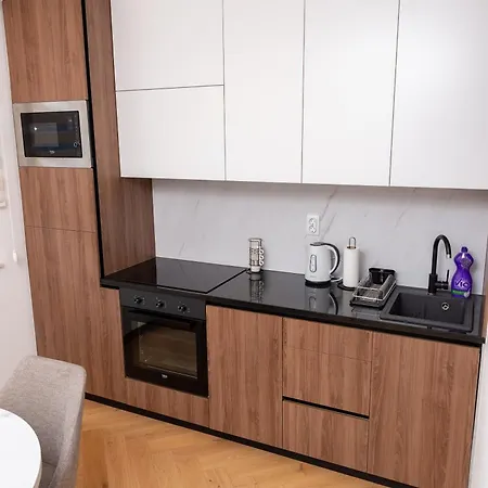 Suncani Vrhovi Apartment *