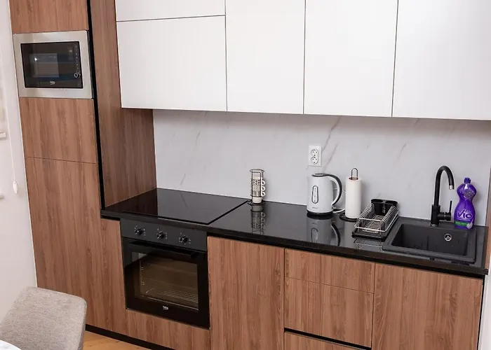 Suncani Vrhovi 公寓 *